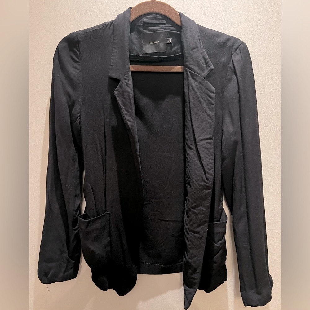 Talula lightweight blazer from aritzia